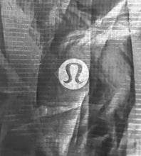 Load image into Gallery viewer, Lululemon Windbreaker