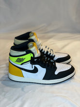 Load image into Gallery viewer, Jordan 1 Retro High 555088-118