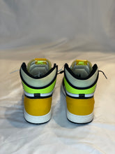 Load image into Gallery viewer, Jordan 1 Retro High 555088-118