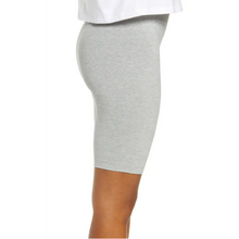 Load image into Gallery viewer, Nike Sportswear Essential Bike Shorts