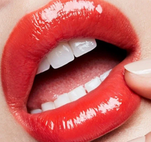 Load image into Gallery viewer, MAC COSMETICS LIP OIL | Flash Me | All Day Stay Moisturizing Softening Shot of Colour