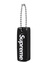 Load image into Gallery viewer, SUPREME Floating keychain
